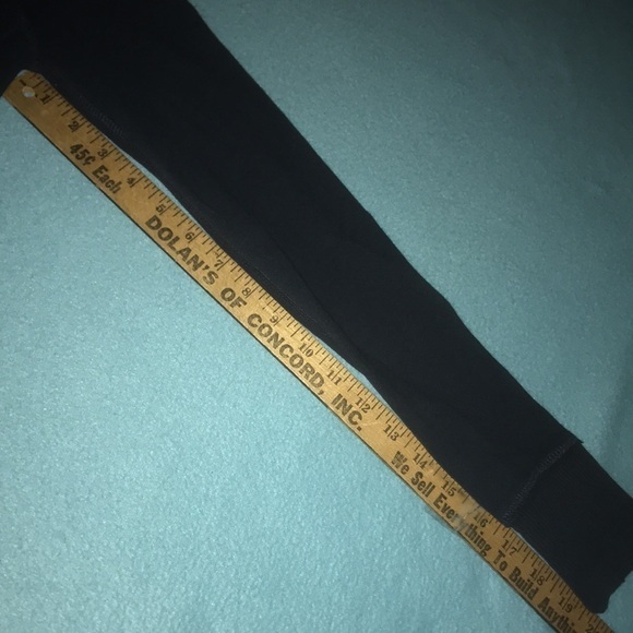 ABERCROMBIE and Fitch sweatshirt dark navy blue white and cream lettering size M - Picture 7 of 7